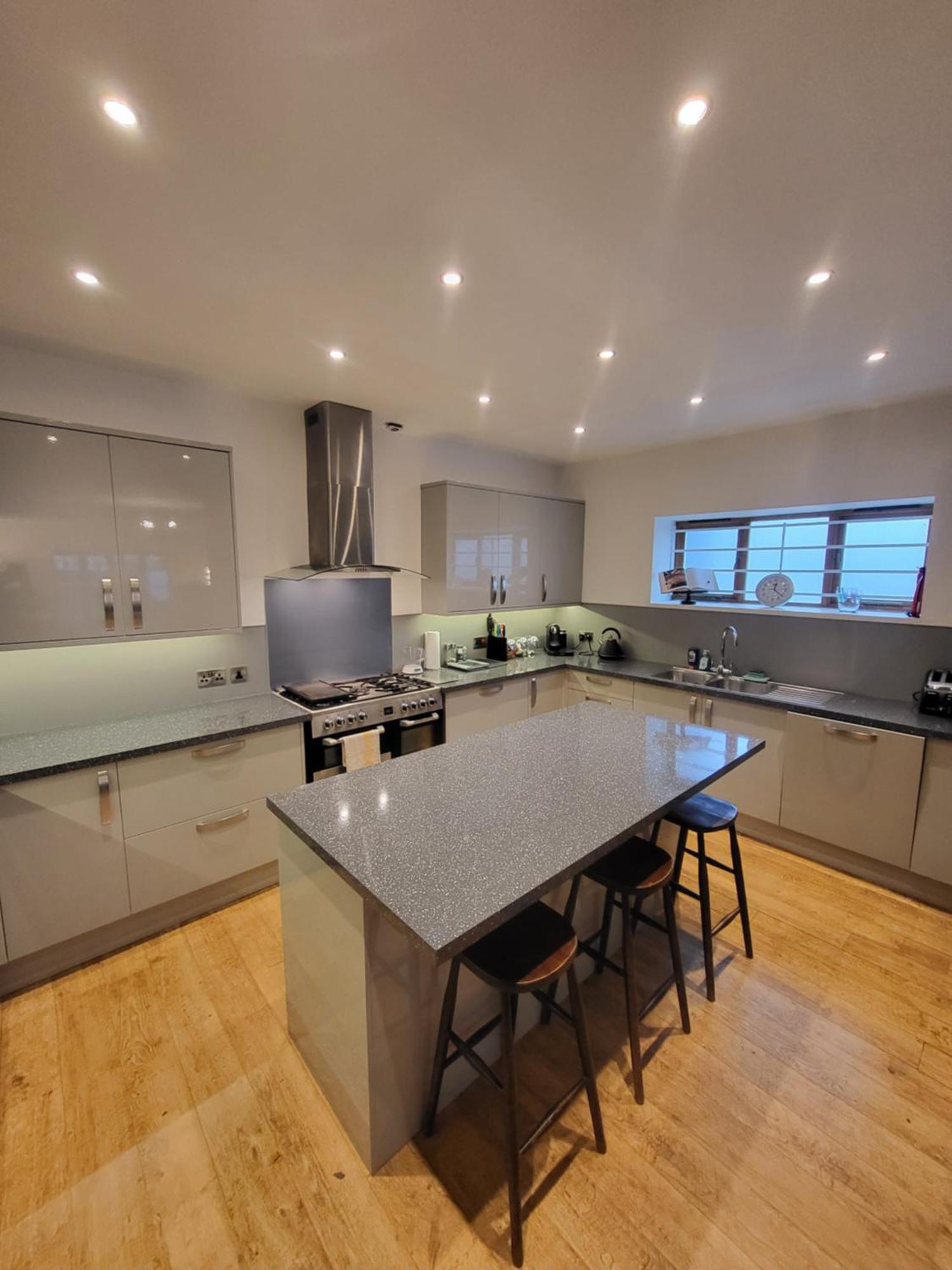 The Coach House Villa Cheltenham Exterior photo