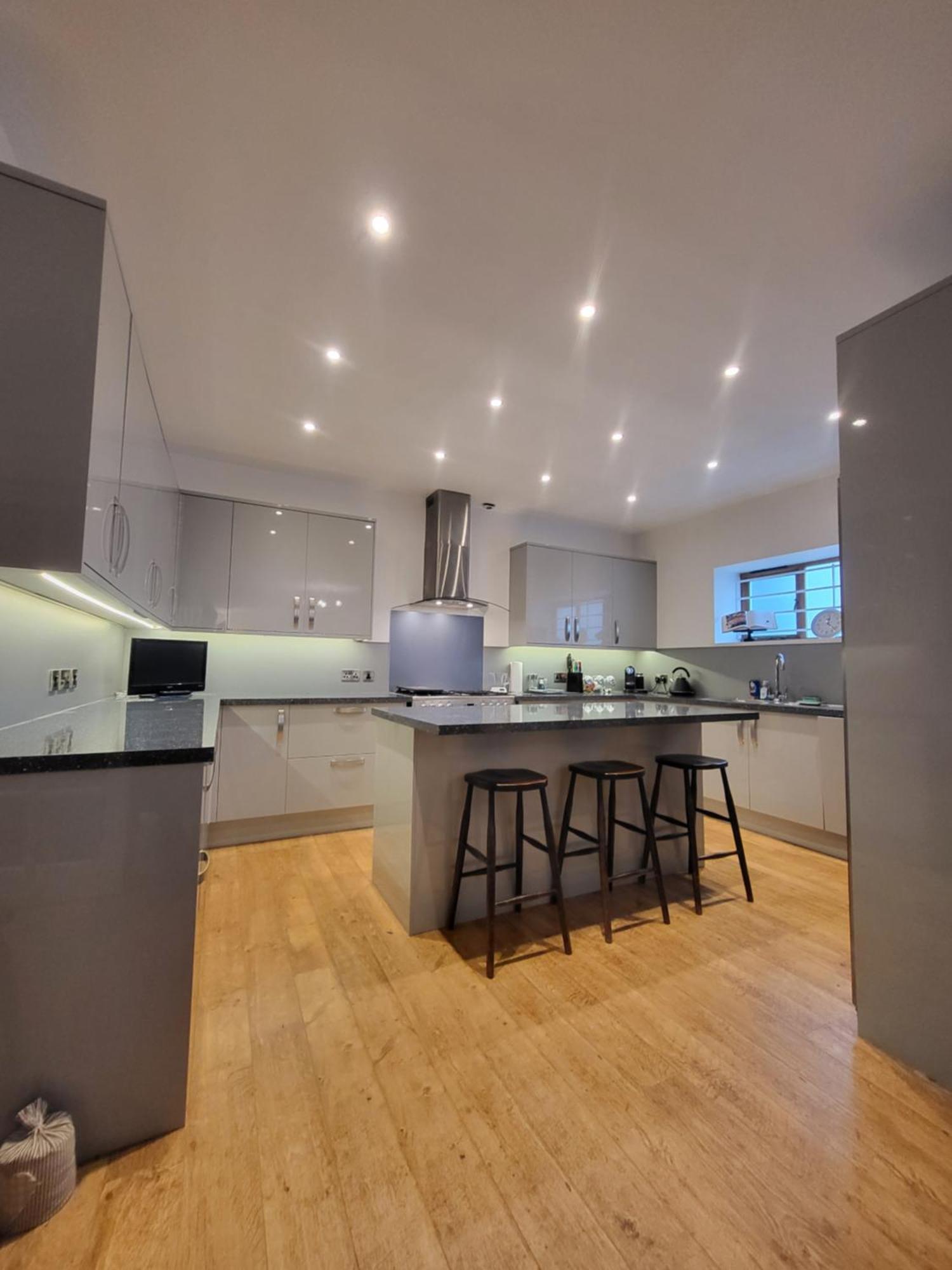 The Coach House Villa Cheltenham Exterior photo